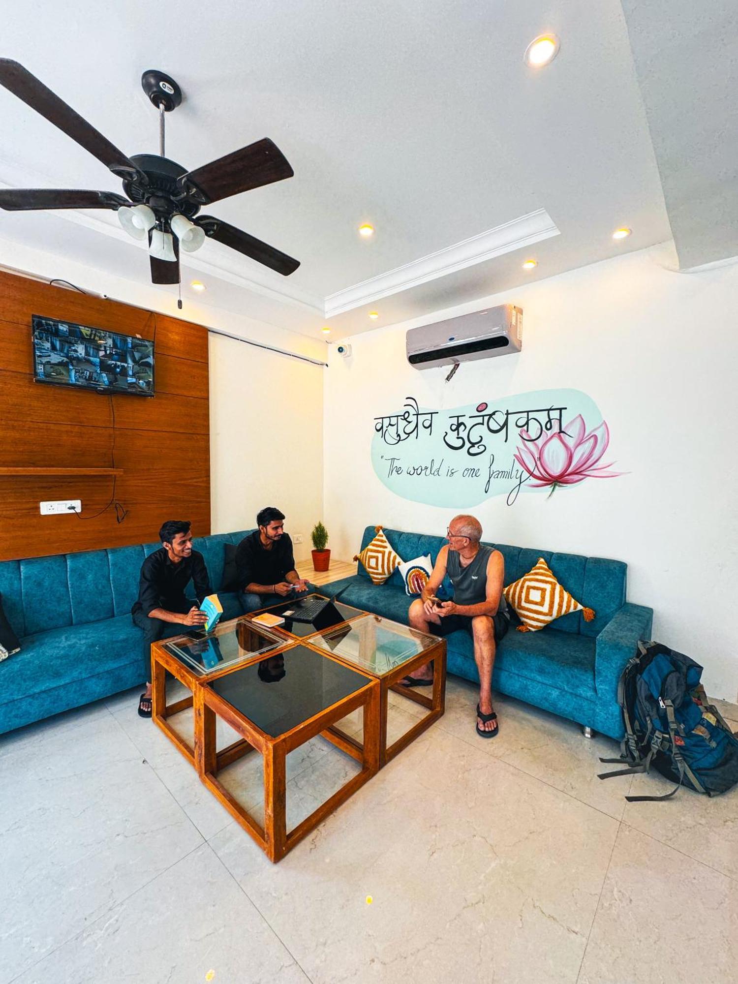 Hide-In Rishikesh, Laxman Jhulaホステル エクステリア 写真
